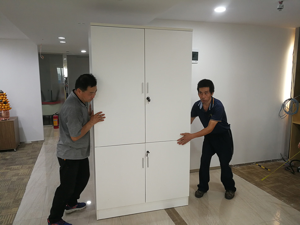 搬家怎么搬運大衣柜？快來看看吧！